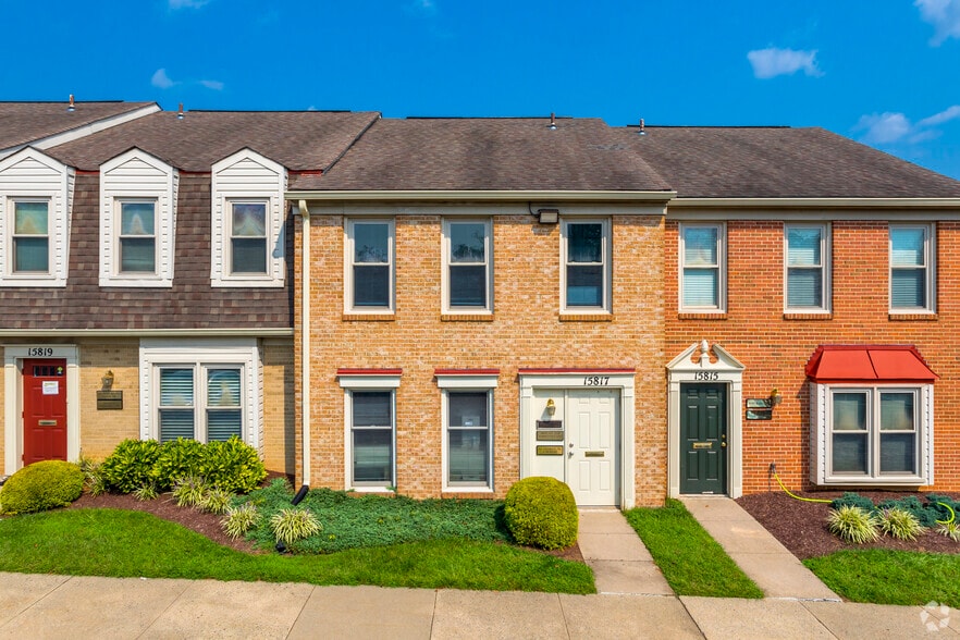 15815-15825 Crabbs Branch Way, Derwood, MD à vendre - Photo du bâtiment - Image 3 de 12