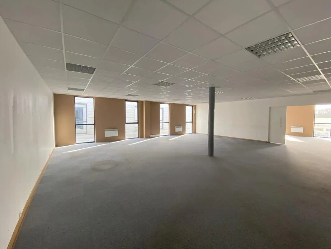 Bureau dans Nogent-le-Phaye à louer Photo du bâtiment- Image 1 de 5