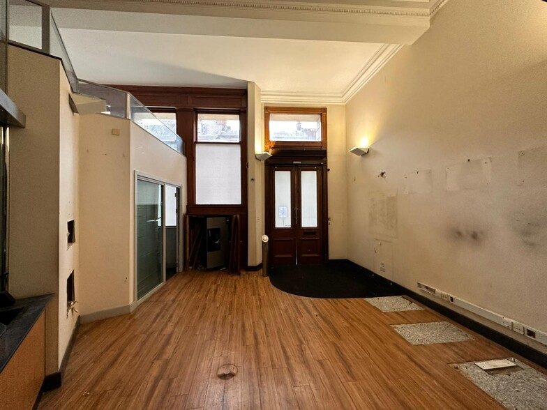 15 Cornhill, Dorchester for lease - Interior Photo - Image 3 of 11