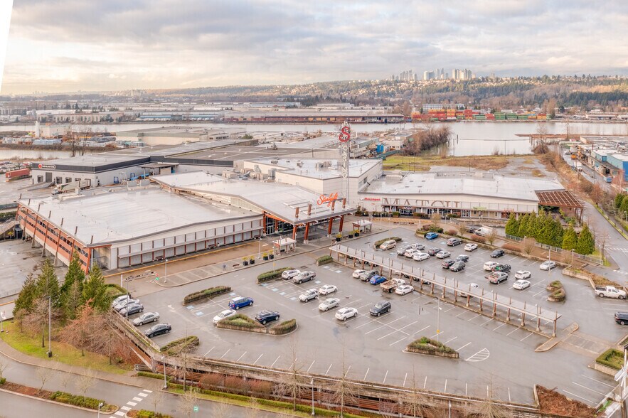 350 Gifford St, New Westminster, BC for lease - Building Photo - Image 2 of 5