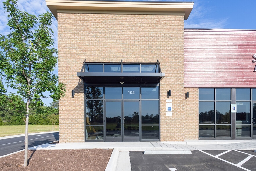 241 Easy St, Greenville, NC for lease - Building Photo - Image 3 of 6