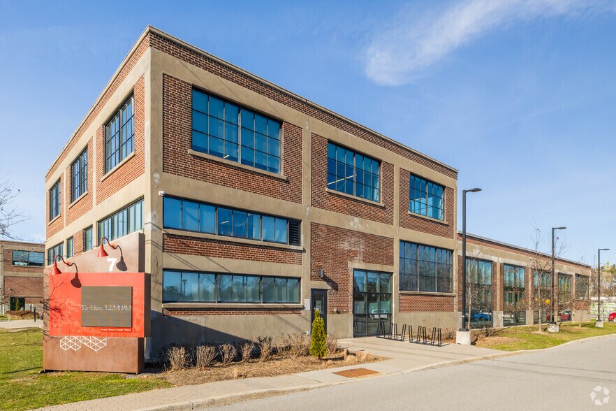 7 Bayview Station Rd, Ottawa, ON à louer - Photo principale - Image 1 de 3