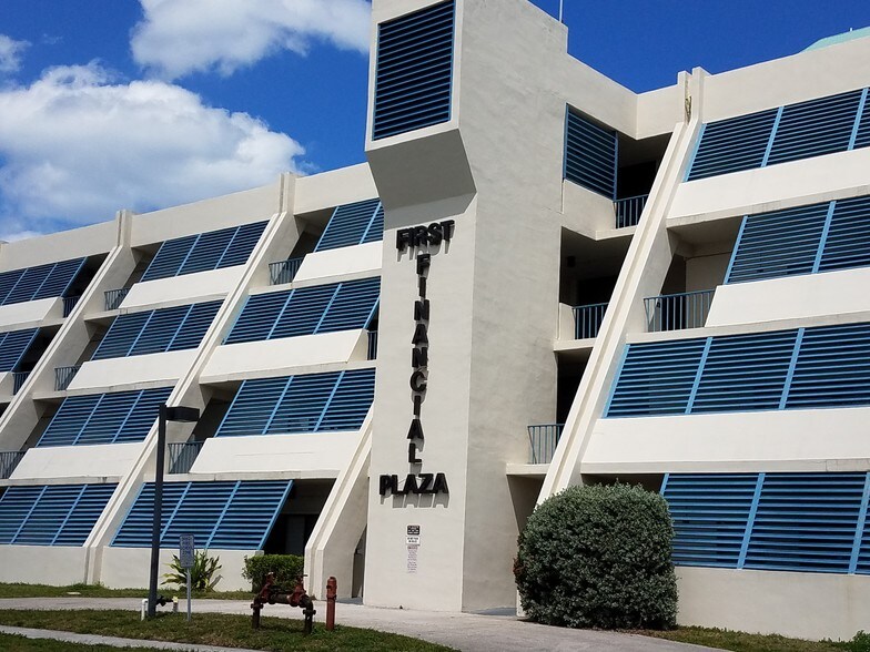 639 E Ocean Ave, Boynton Beach, FL à louer - Photo du bâtiment - Image 3 de 16