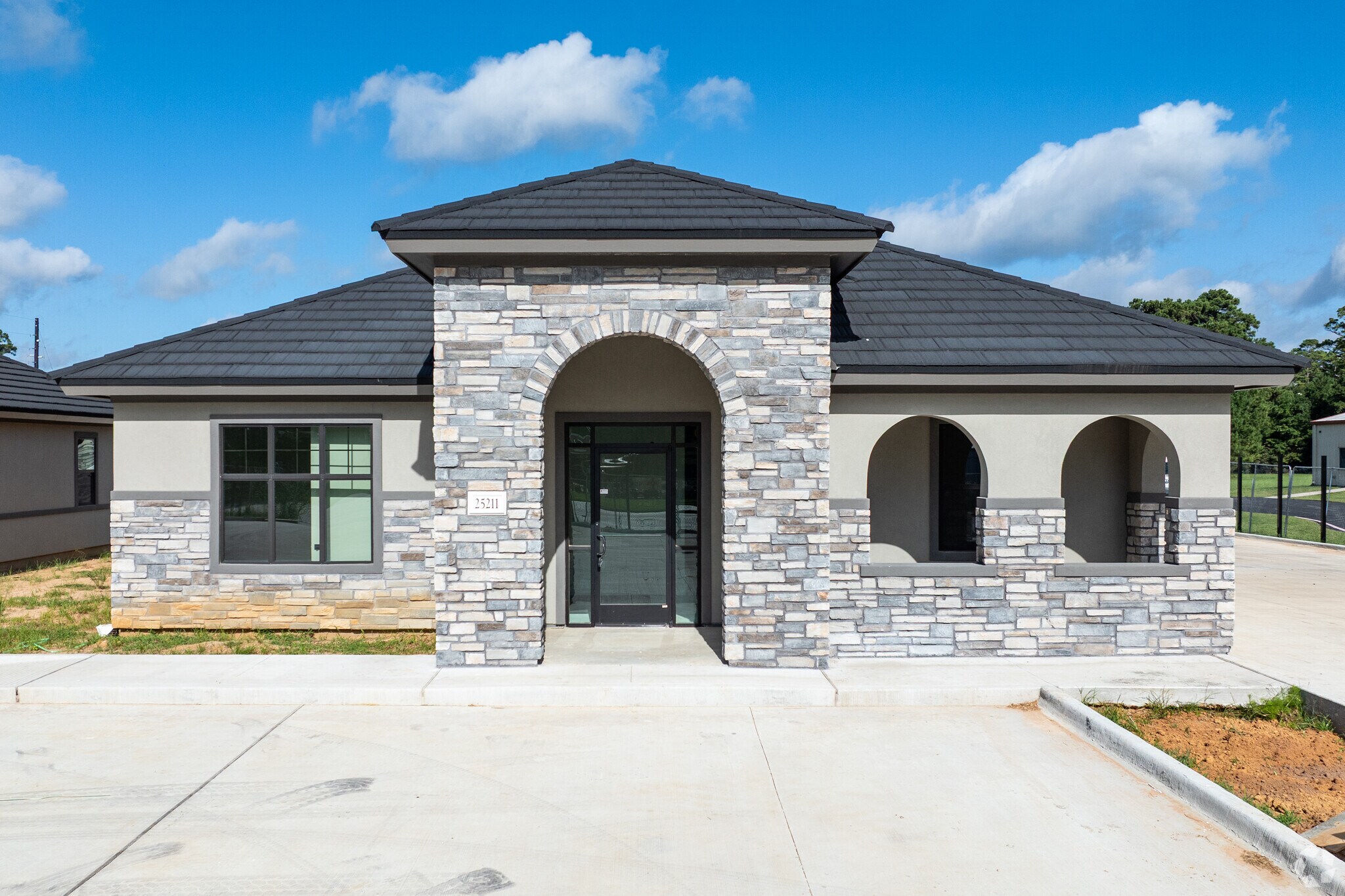 25201 FM 2978 Rd, Tomball, TX à vendre Photo principale- Image 1 de 21