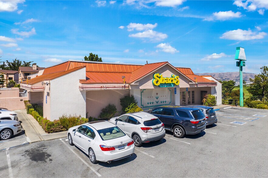 2010 Rollingwood Dr, San Bruno, CA à vendre - Photo du bâtiment - Image 2 de 6