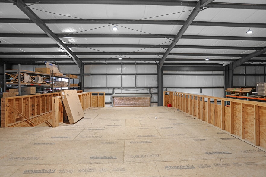 220 Business Centre Dr, Miramar Beach, FL for sale - Building Photo - Image 3 of 7