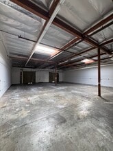 7611 Slater Ave, Huntington Beach, CA à louer Aérien- Image 2 de 6