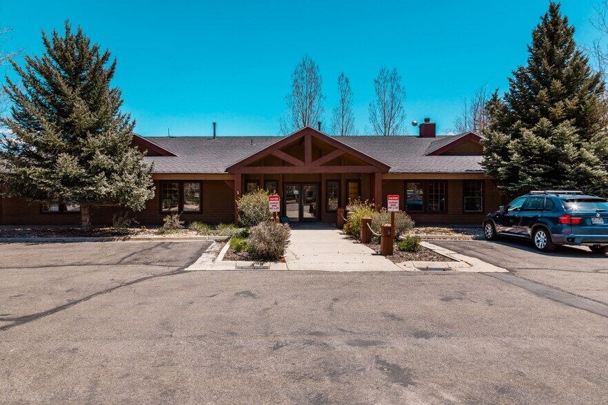 700 Bitner Rd, Park City, UT à vendre - Photo du bâtiment - Image 1 de 35