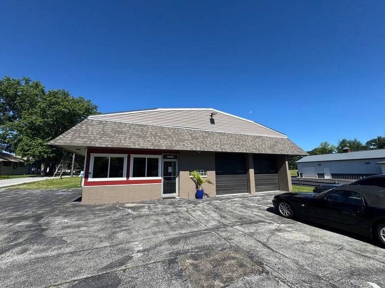13536 Morse St, Cedar Lake, IN à vendre - Photo du bâtiment - Image 2 de 16