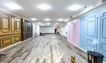 9222 Guy R Brewer Blvd, Jamaica, NY à vendre Photo intérieure- Image 1 de 4