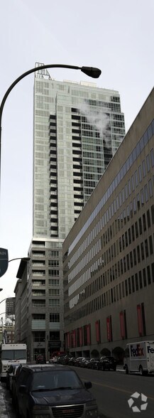 1211-1235 Boul Robert-Bourassa, Montréal, QC à louer - Photo du bâtiment - Image 2 de 7