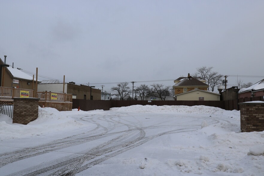 1730 Goodman St, Rochester, NY for sale - Building Photo - Image 3 of 13