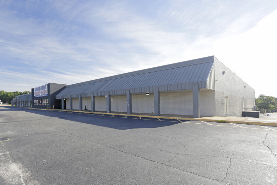 473-477 E Blackstock Rd, Spartanburg, SC for lease - Building Photo - Image 2 of 17