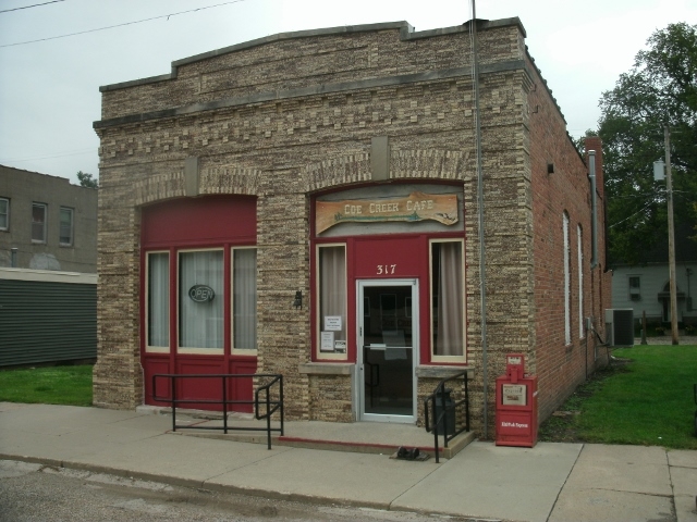 317 Main St, Elliott, IA à vendre - Photo principale - Image 1 de 1