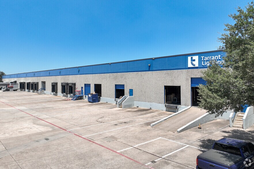 2107-2113 Franklin Dr, Fort Worth, TX à louer - Photo principale - Image 1 de 5