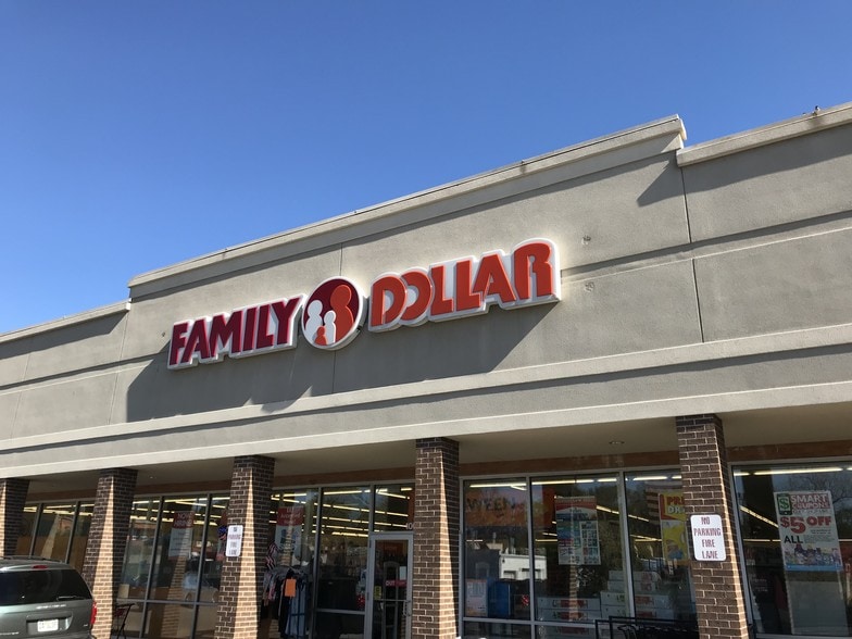 10006-10056 W Florissant Ave, Saint Louis, MO for lease - Building Photo - Image 3 of 35