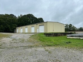 514 Palmetto Dr, Simpsonville, SC for lease Building Photo- Image 2 of 2