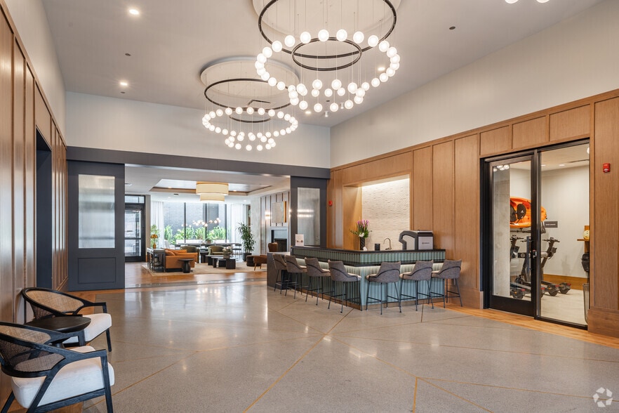 1475 N Kingsbury St, Chicago, IL for lease - Lobby - Image 2 of 8