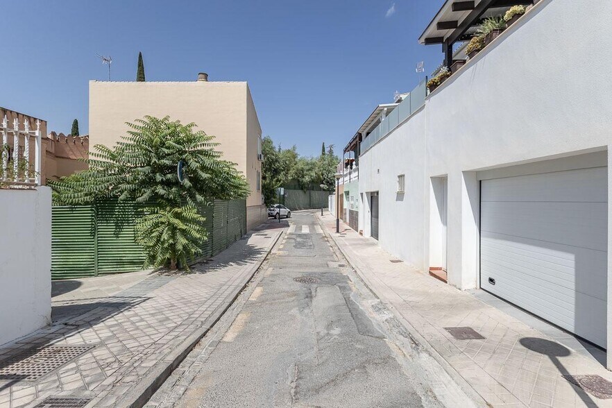 Pablo Neruda Lan, 1, Granada, Granada à vendre - Photo du bâtiment - Image 2 de 10