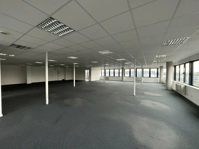 Office in Entzheim for sale - Interior Photo - Image 2 of 8