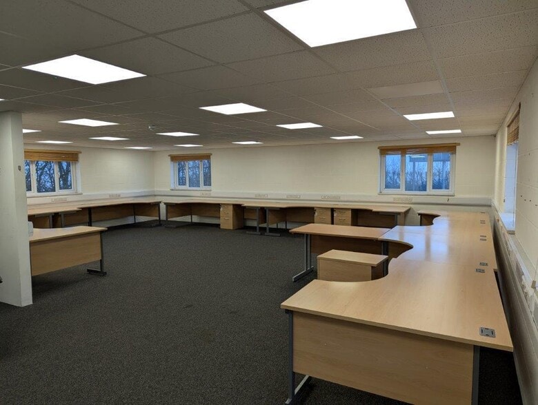 Wolff Stone Offices, West Cranmore for lease - Interior Photo - Image 2 of 8