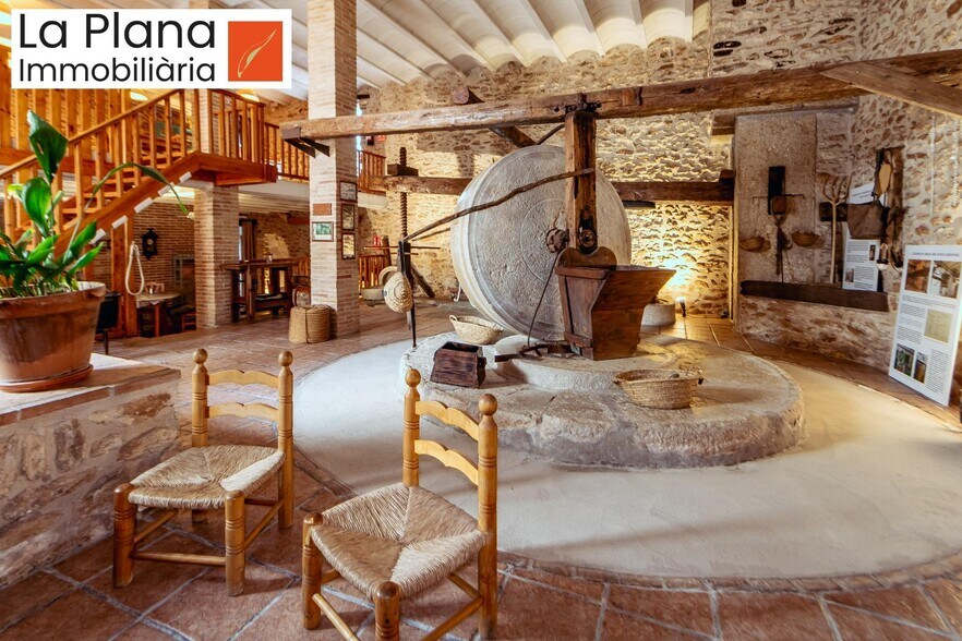 Services hôteliers dans Masdenverge, Tarragona à vendre - Photo du bâtiment - Image 2 de 38