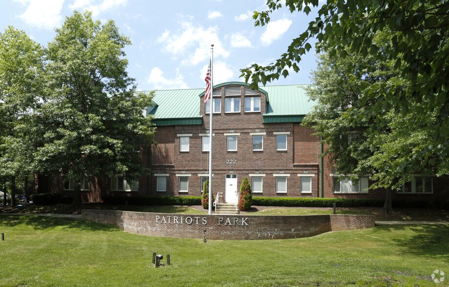 222 Schanck Rd, Freehold, NJ à louer - Photo principale - Image 1 de 57