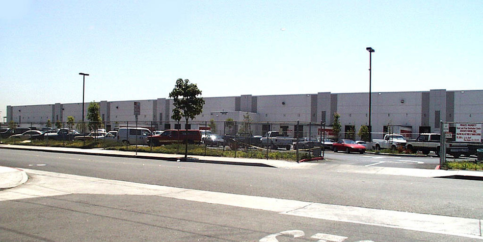 5500 Sheila St, Commerce, CA for lease - Building Photo - Image 3 of 9