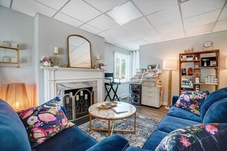 235 W Franklin St, Centerville, OH for lease Interior Photo- Image 1 of 2