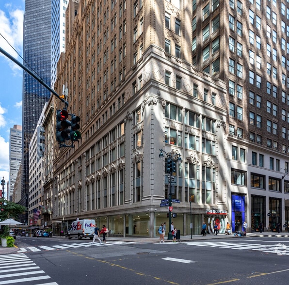 295 Madison Ave, New York, NY for sale - Building Photo - Image 3 of 4