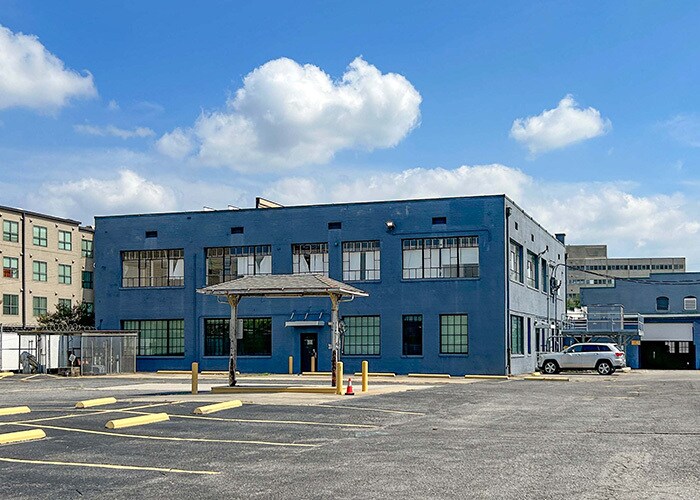 3300 Gravier St, New Orleans, LA à louer - Photo du bâtiment - Image 1 de 6