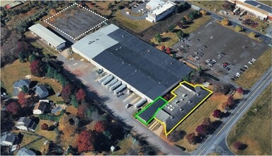 472 California Rd, Quakertown, PA à louer Aérien- Image 2 de 2