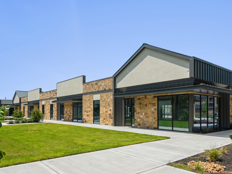 6519 Skyline Dr, Fulshear, TX for sale - Building Photo - Image 2 of 9