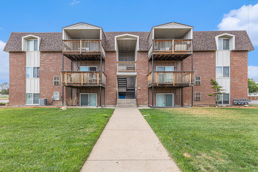 1815-1817 28th St, Greeley, CO for sale - Building Photo - Image 1 of 38