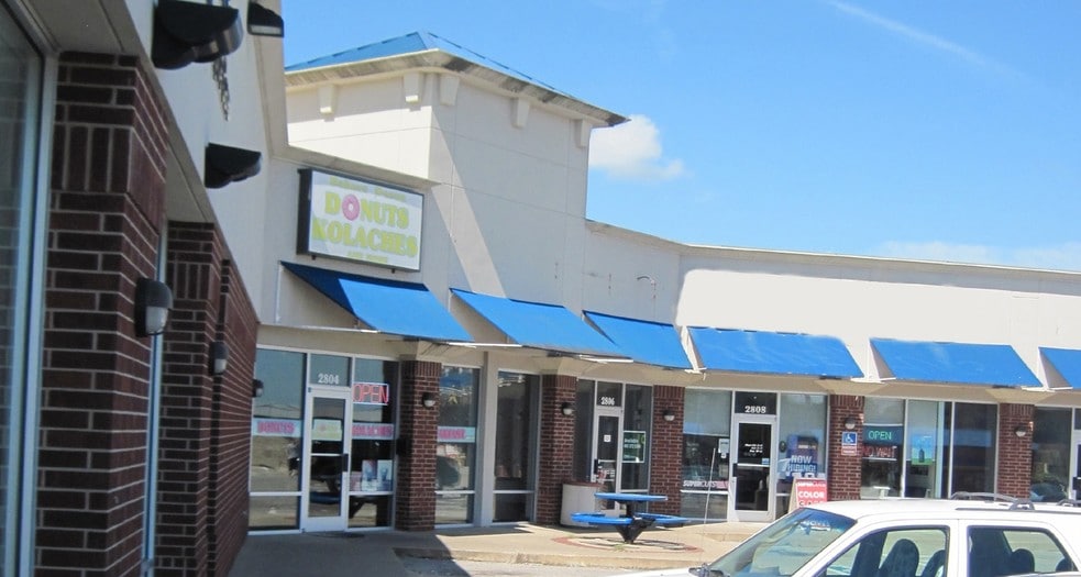 2802-2822 Kickapoo Ave, Shawnee, OK for lease - Building Photo - Image 3 of 8