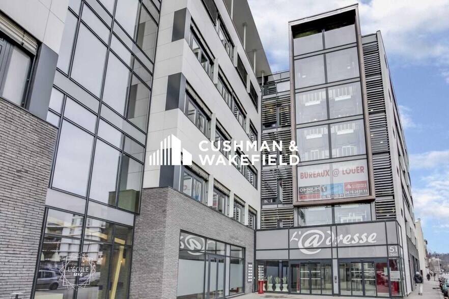 51 Rue De Saint-Cyr, Lyon for lease - Building Photo - Image 2 of 14
