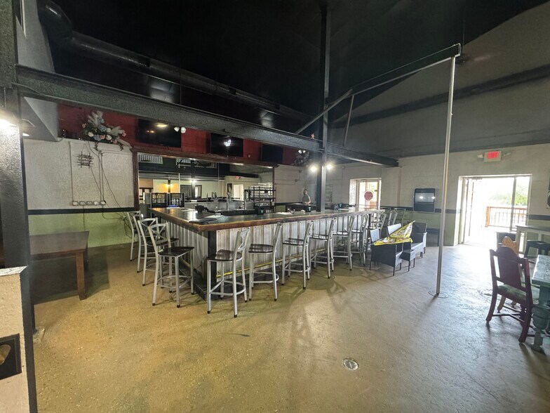 800 N State St, Bunnell, FL à vendre - Photo du bâtiment - Image 3 de 34