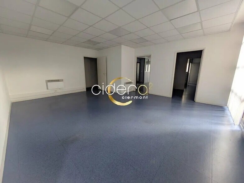 Office in Clermont-Ferrand for lease - Building Photo - Image 2 of 5