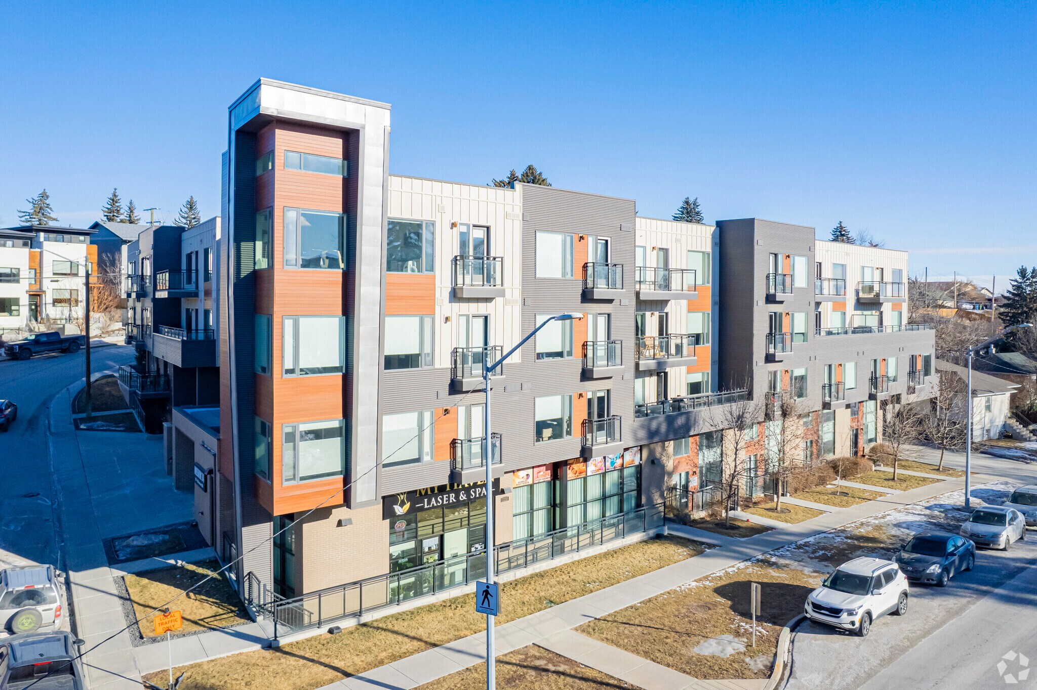 100 Mission Rd SW, Calgary, AB for sale Primary Photo- Image 1 of 1