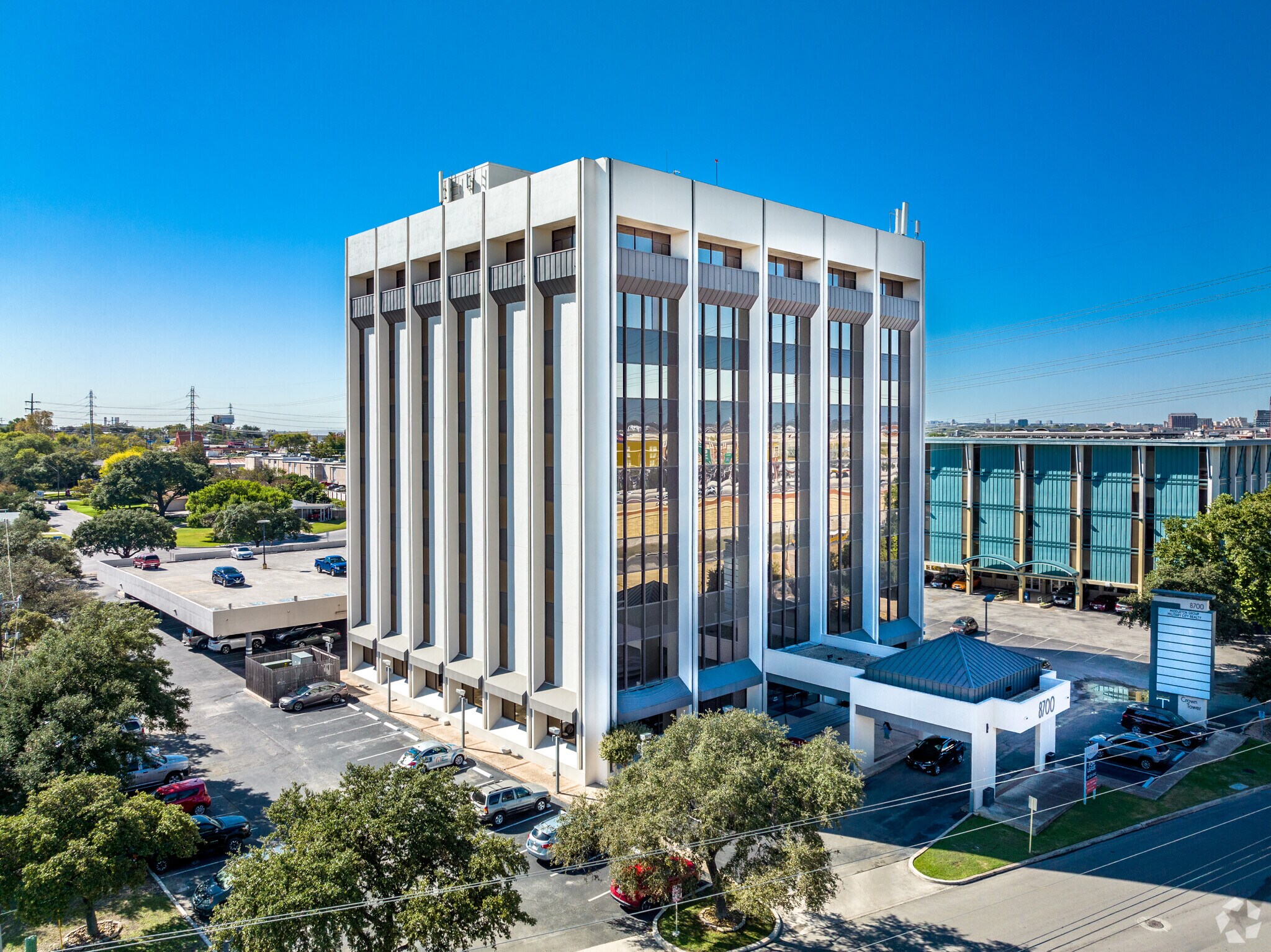 8700 Crownhill Blvd, San Antonio, TX for lease Building Photo- Image 1 of 5