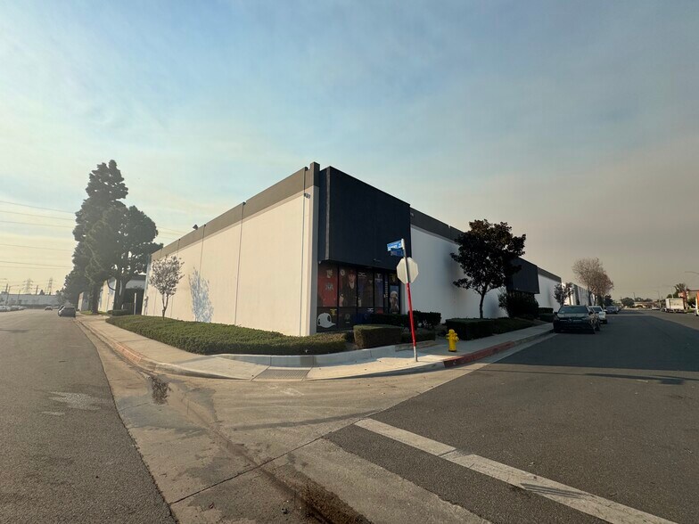 7056-7110 Motz St, Paramount, CA à louer - Photo intérieure - Image 3 de 9