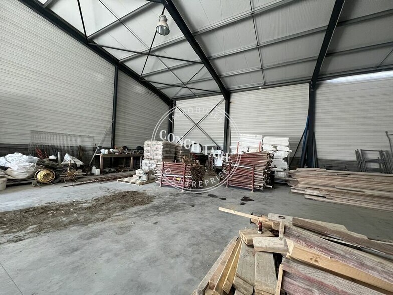 7 Rue Gaspard-Gustave Coriolis, Plaisance-du-Touch for lease - Interior Photo - Image 3 of 5
