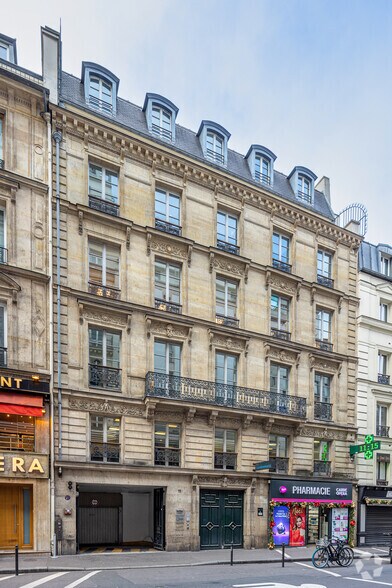 11 Rue De Mogador, Paris à louer - Photo du bâtiment - Image 2 de 4