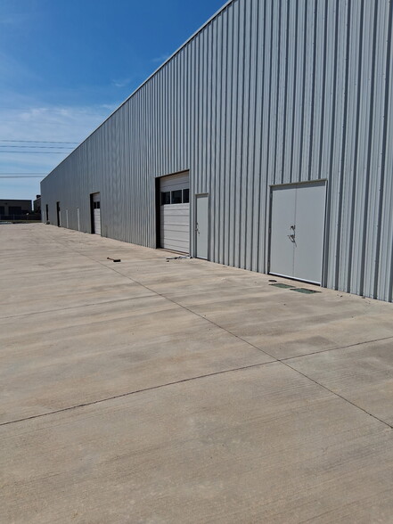 4208 28th Ave NW, Norman, OK for lease - Building Photo - Image 1 of 4