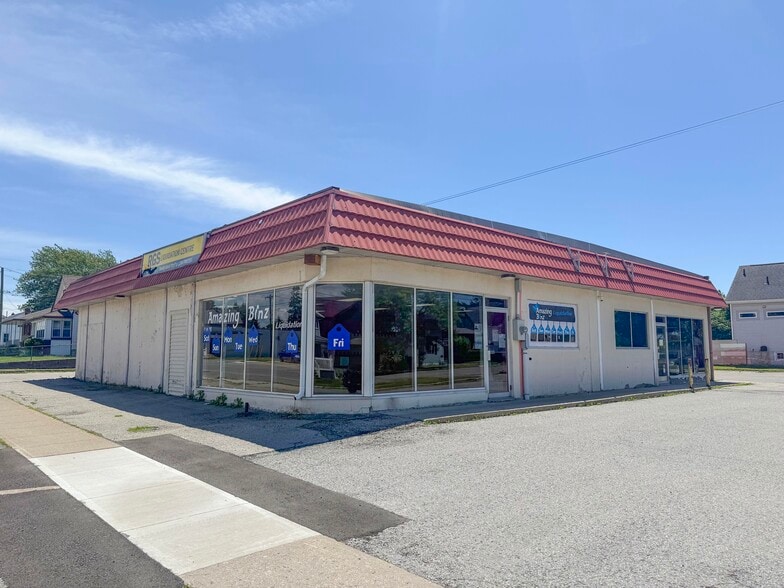 477 Davis St, Port Colborne, ON for sale - Building Photo - Image 2 of 9