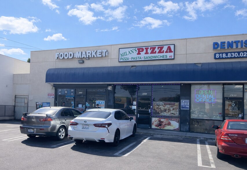 9075 Van Nuys Blvd, Panorama City, CA à louer - Photo du bâtiment - Image 2 de 7