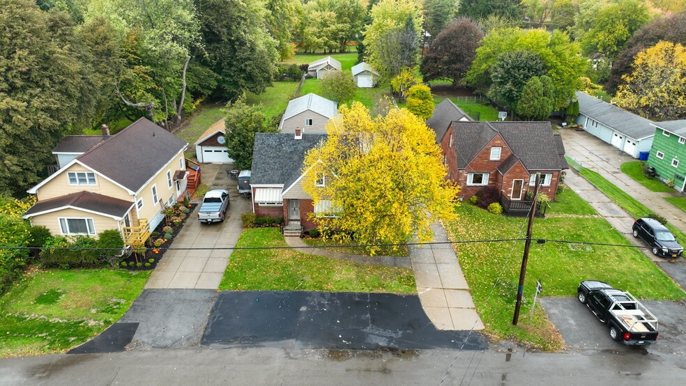 486 Potters Rd, Buffalo, NY à vendre - Photo principale - Image 1 de 14