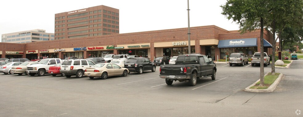9801-9895 W Interstate 10, San Antonio, TX à louer - Photo du bâtiment - Image 3 de 4