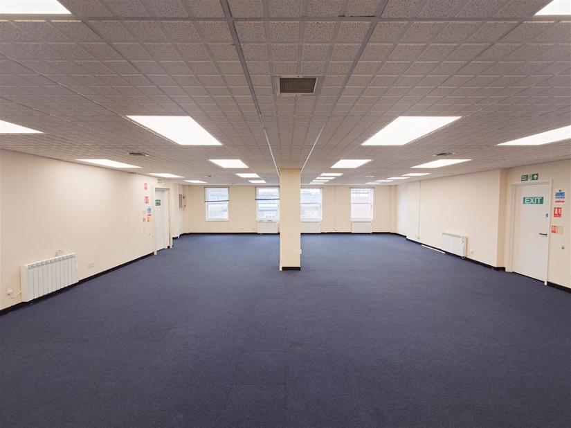 Market Pl, Dartford for lease Interior Photo- Image 1 of 5