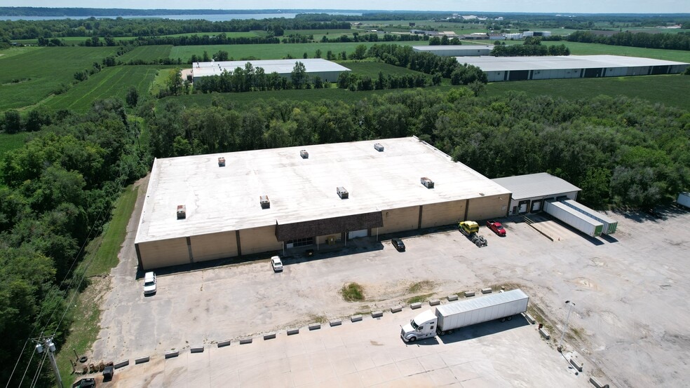 5012 Avenue O, Fort Madison, IA for sale - Building Photo - Image 2 of 11